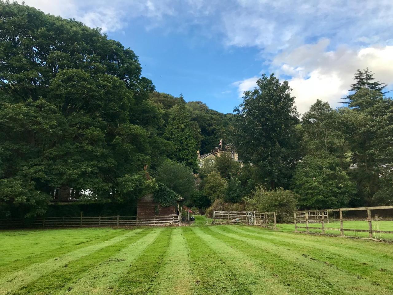 Harefield Hall 호텔 페이틀리브리지 외부 사진